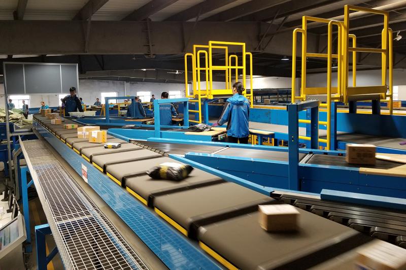 .便捷人臉識別分析和智能樓宇門禁系統(tǒng)。