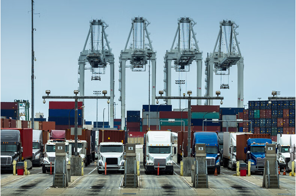 港口監(jiān)控系統(tǒng).png 港口監(jiān)控系統(tǒng).png