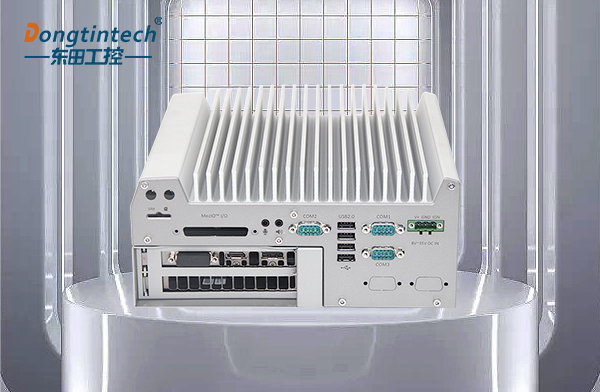 嵌入式無(wú)風(fēng)扇工控機(jī).png 嵌入式無(wú)風(fēng)扇工控機(jī).png