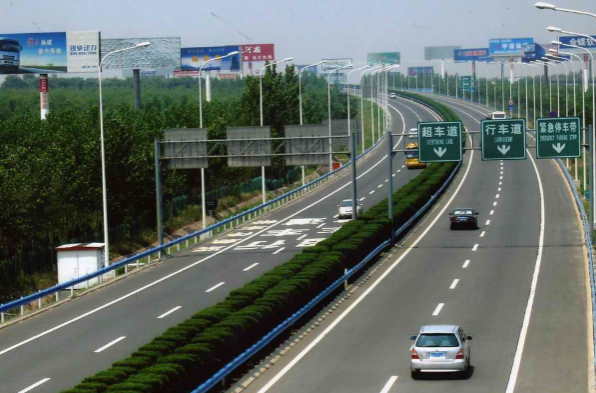 車道工控機(jī).png 車道工控機(jī).png