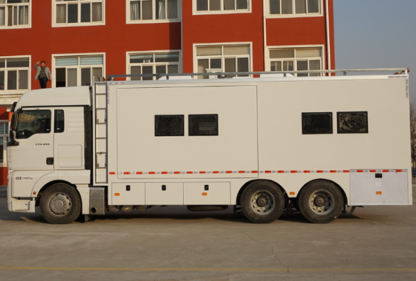 應(yīng)急救援指揮車.png 應(yīng)急救援指揮車.png