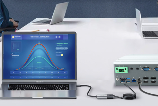 東田嵌入式工控機端口.png 東田嵌入式工控機端口.png