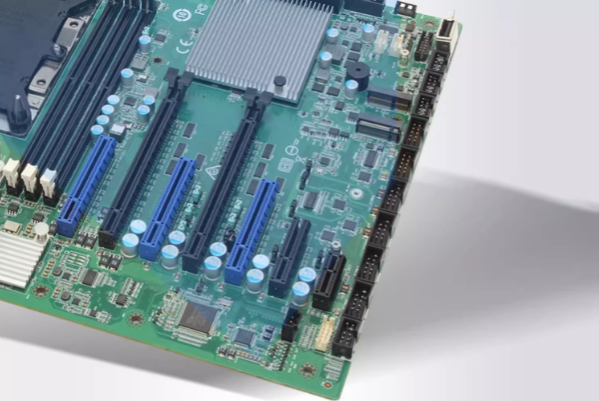 東田4U工控機主板插槽.png 東田4U工控機主板插槽.png