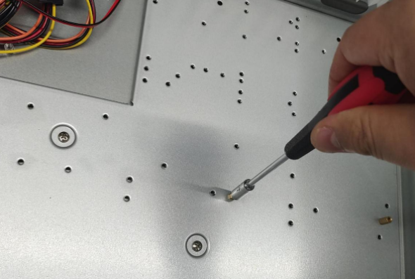 工控機組裝.png 工控機組裝.png